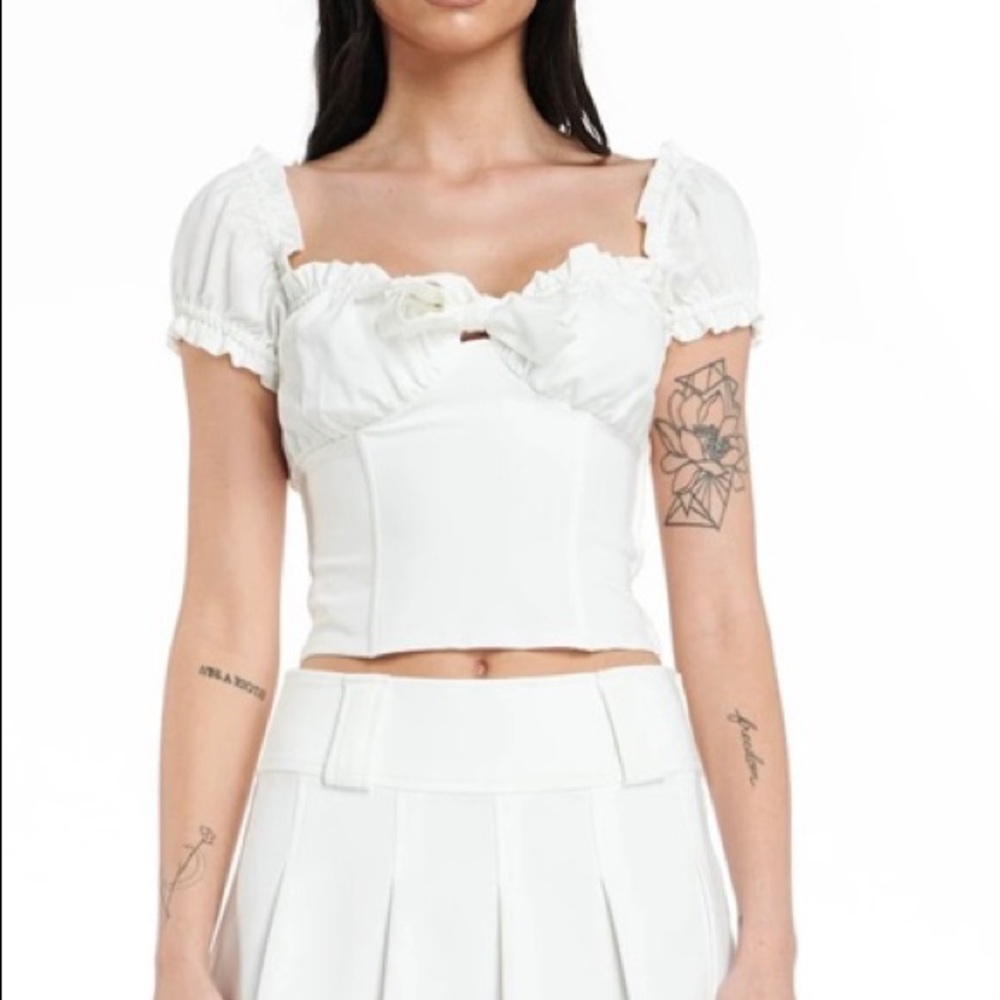 I.AM.GIA Naomi Top in White - Picture 3 of 7